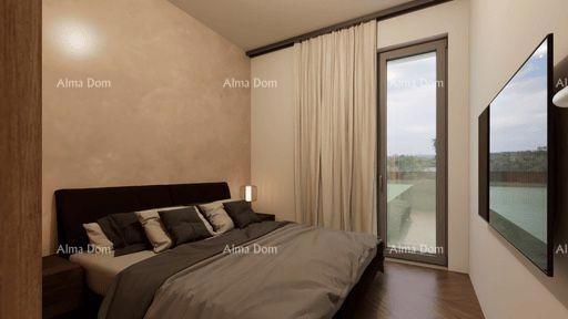 Duplex hiša s bazenom! S 2