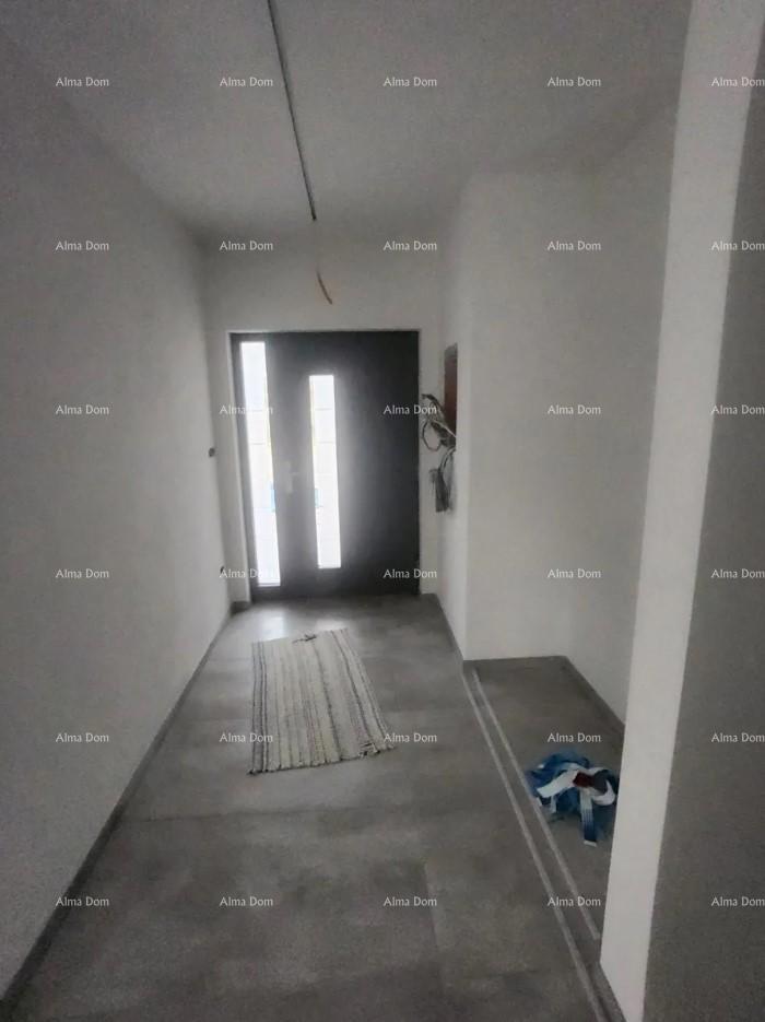 Prodamo hišo, okolica Raš