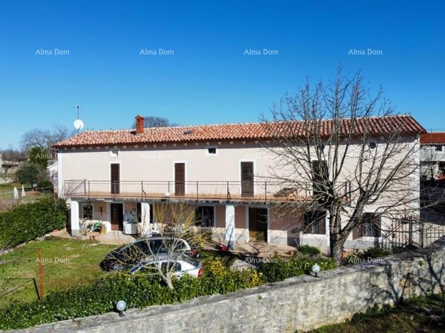 Prodajamo veliko samostojno hišo z velikim dvoriščem!