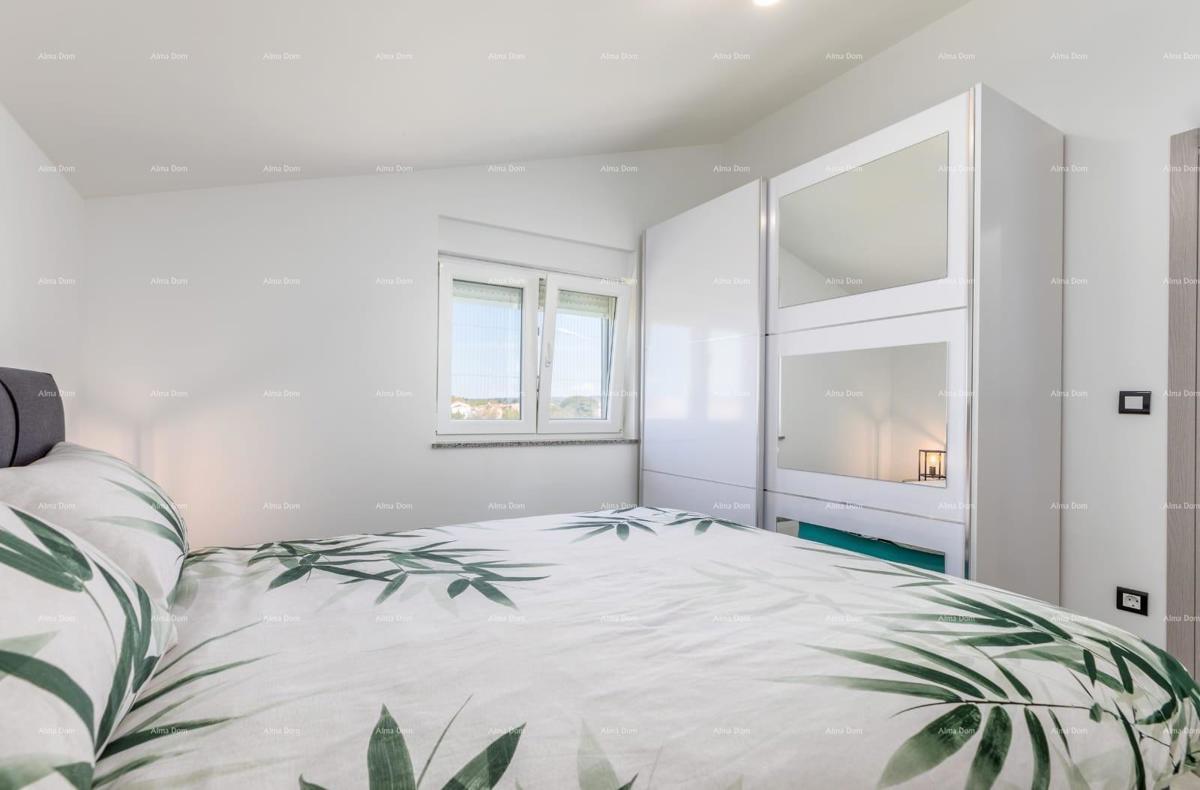 Pogled na morje! Prodaja stanovanja z dvema spalnicama in pokritim parkirnim mestom - Valbandon!