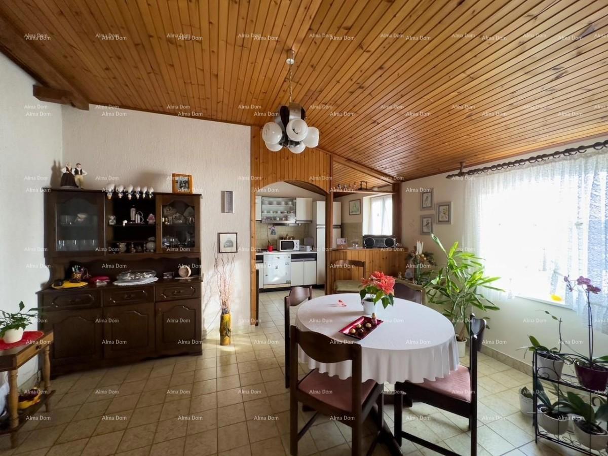 Poslovno-stambena zgrada ob morju, Medulin!