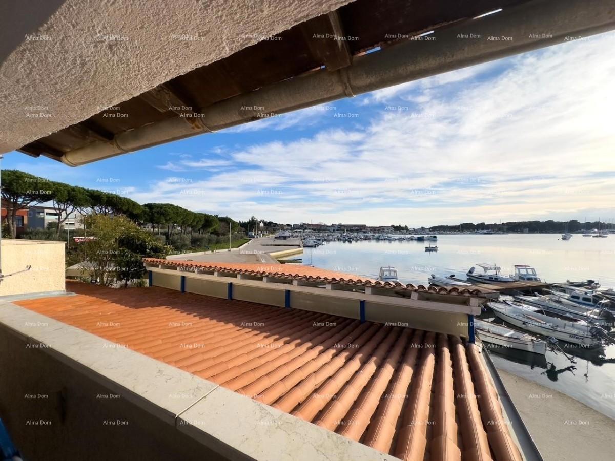 Poslovno-stambena zgrada ob morju, Medulin!