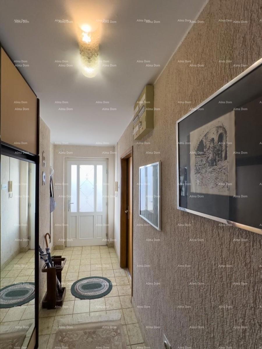 Poslovno-stambena zgrada ob morju, Medulin!