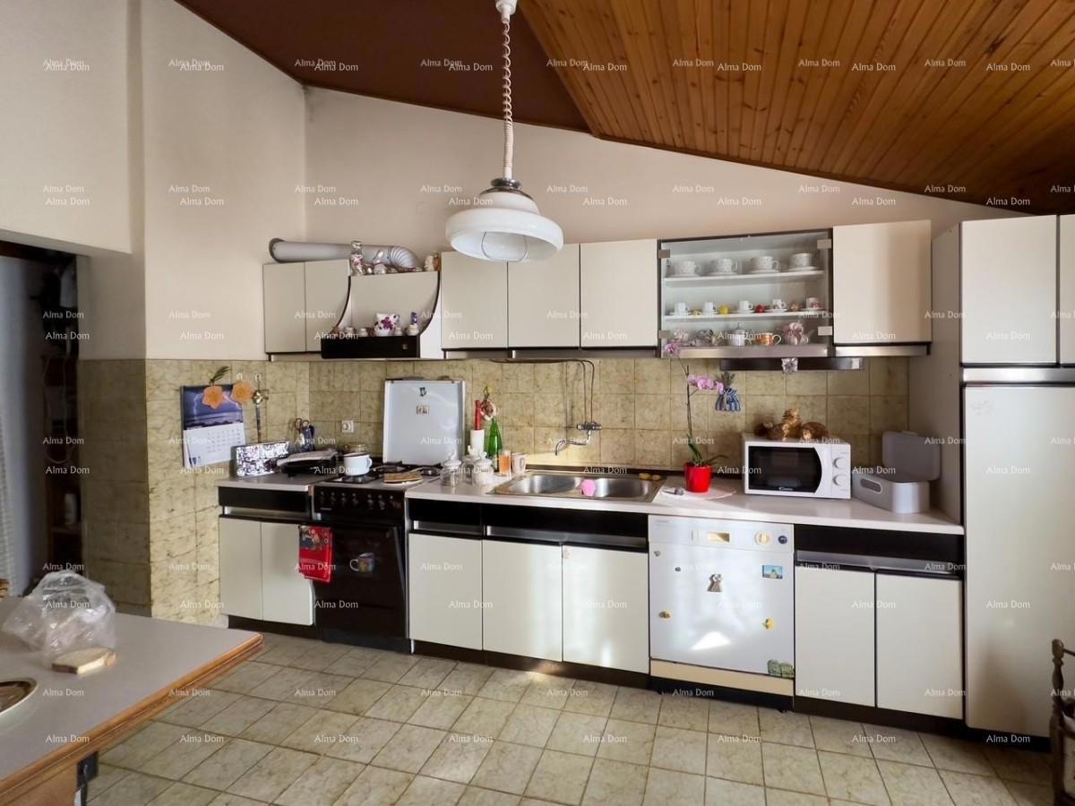 Poslovno-stambena zgrada ob morju, Medulin!