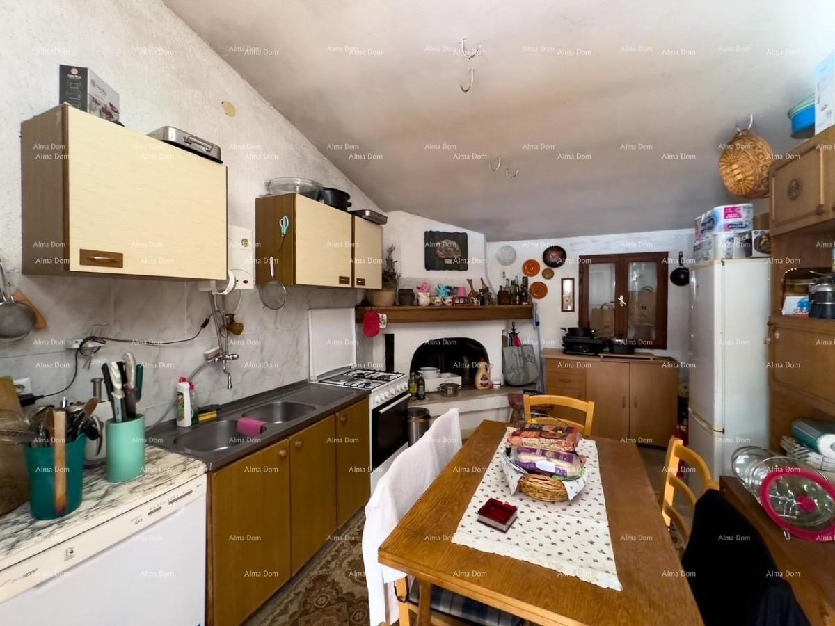 Poslovno-stambena zgrada ob morju, Medulin!