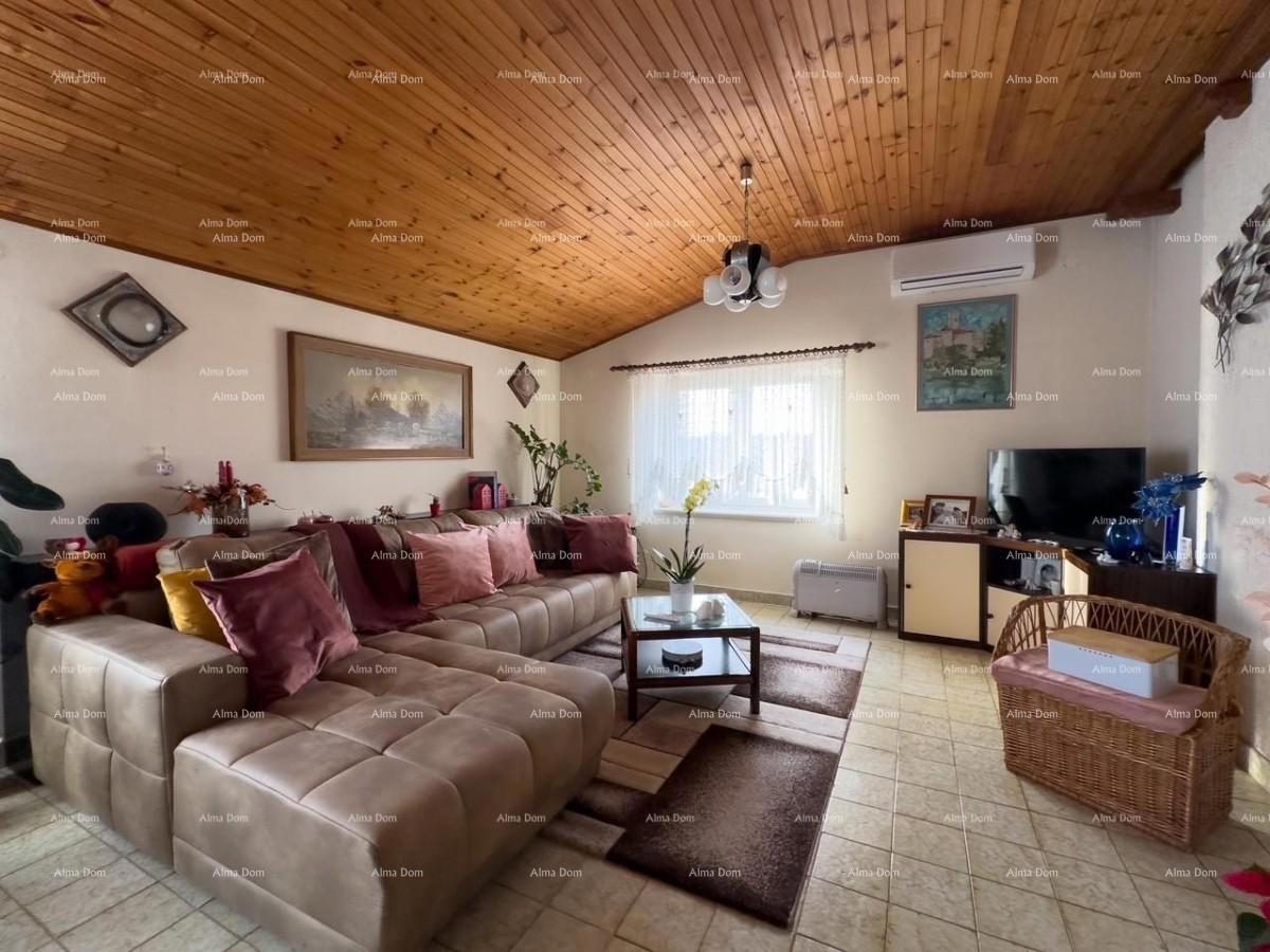 Poslovno-stambena zgrada ob morju, Medulin!