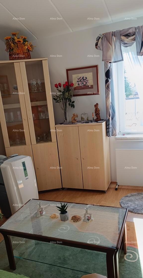 Šarmantan stan v Barbarigi, takoj takoj vseljiv, 900 m od morja