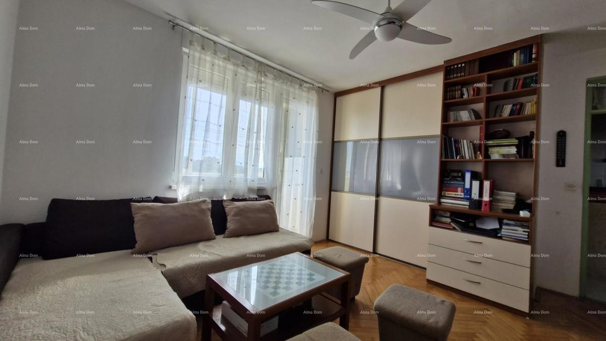 Prodaja stanovanja s pogledom na morje in mesto, Pula, Veruda!