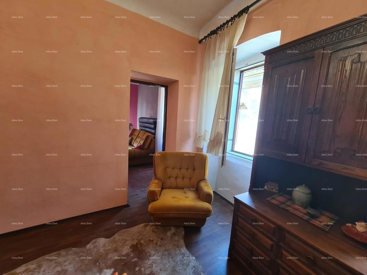 Odličen stan v srcu mesta, Pula.