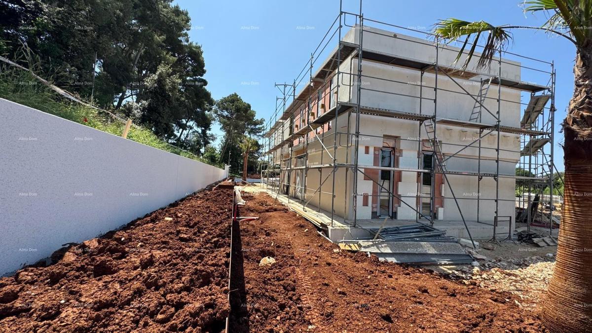 Prodamo moderno vilo v Rovinju