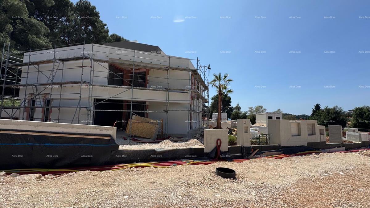 Prodamo moderno vilo v Rovinju