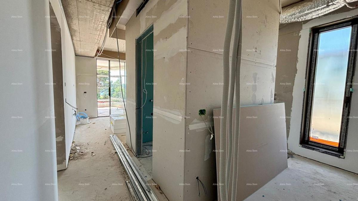 Prodamo moderno vilo v Rovinju