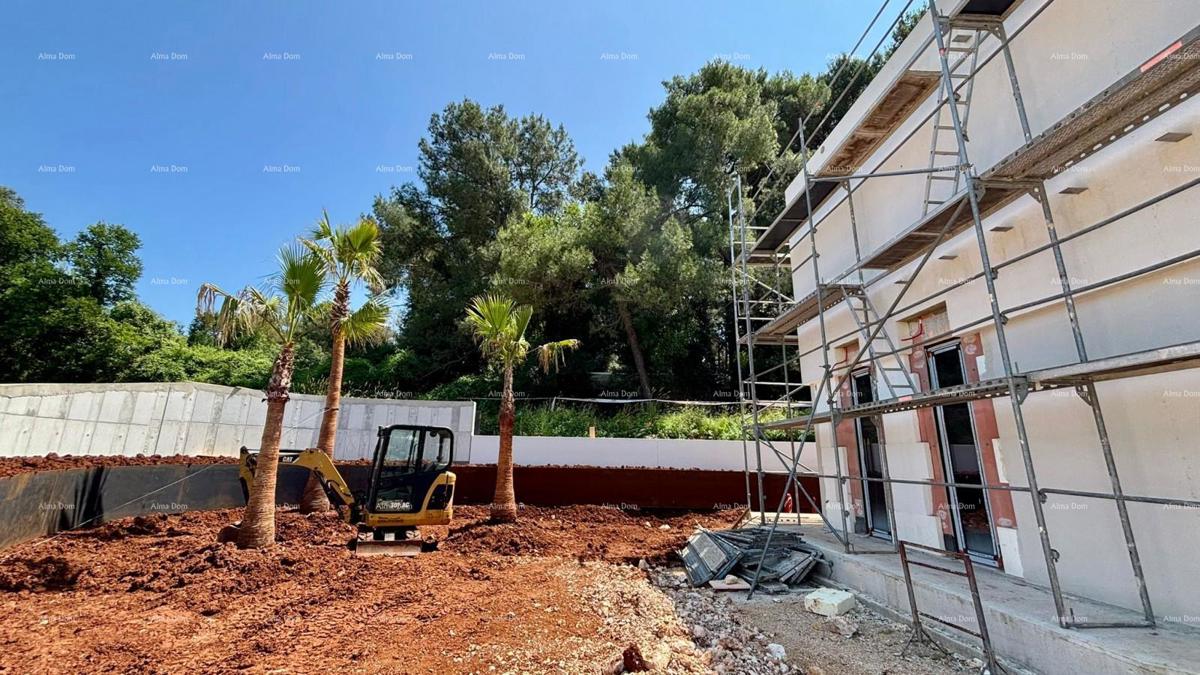 Prodamo moderno vilo v Rovinju