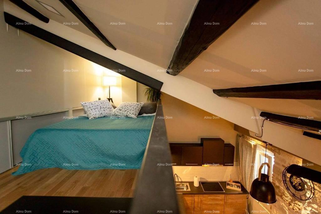 Prodaja - Elegantno urejen dvoetažni stan v stari jedrišču mesta, Rovinj!