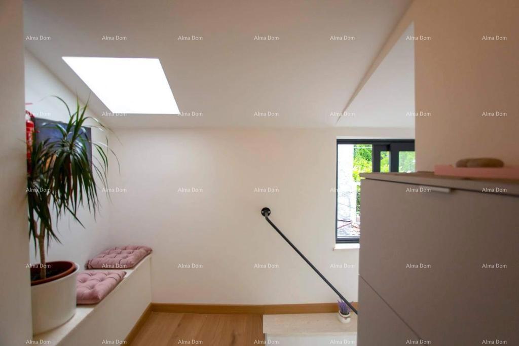 Prodaja - Elegantno urejen dvoetažni stan v stari jedrišču mesta, Rovinj!