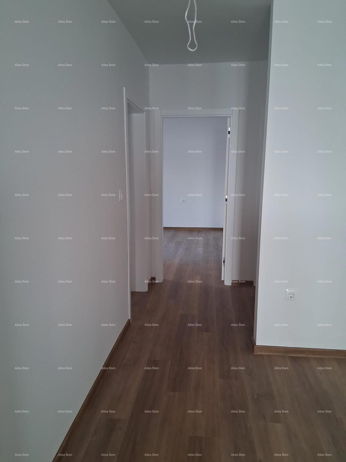 Medulin – Stan v pritličju novogradnje z vrtom in parkirnim mestom