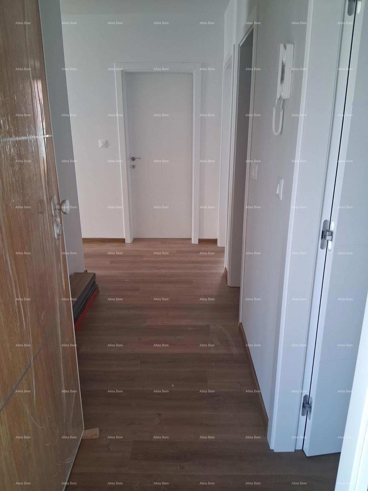 Medulin – Stan v pritličju novogradnje z vrtom in parkirnim mestom