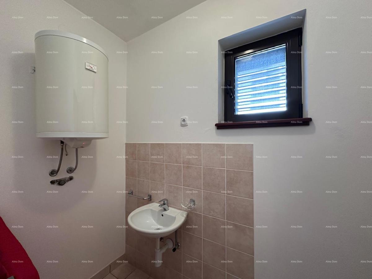 Prodajemo hišo s pet apartmajev na odlični lokaciji!