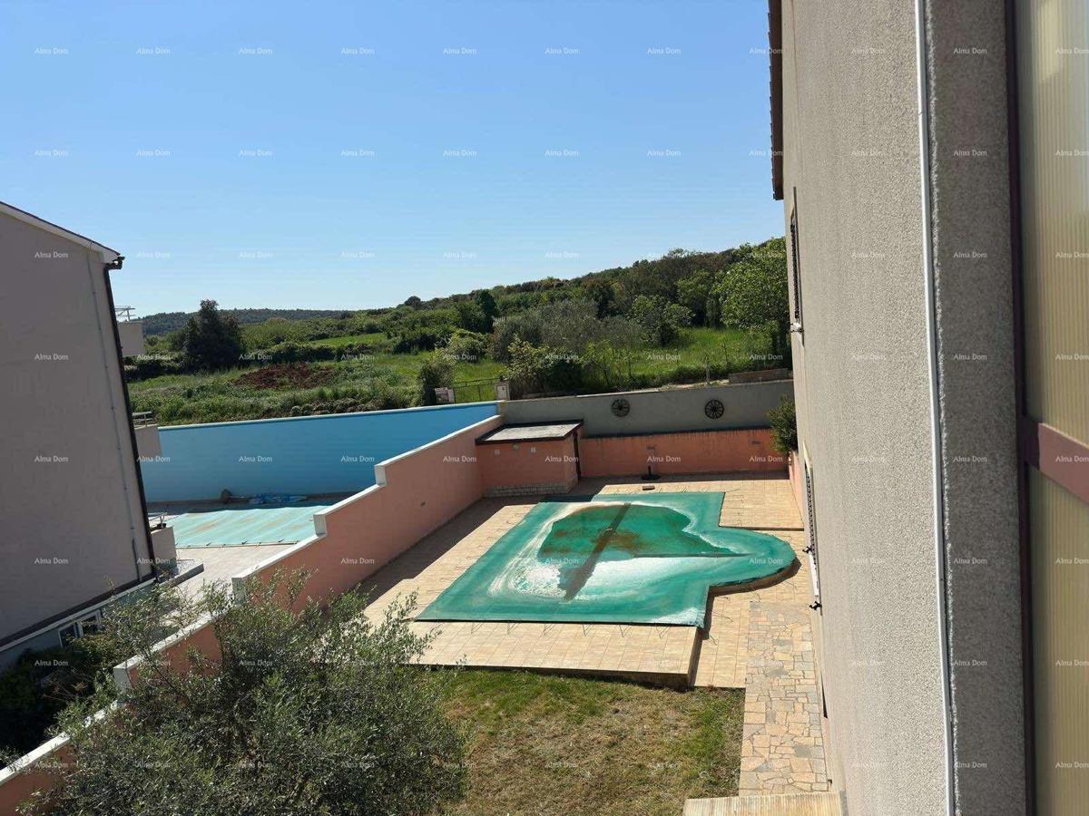 Prodajemo hišo s pet apartmajev na odlični lokaciji!