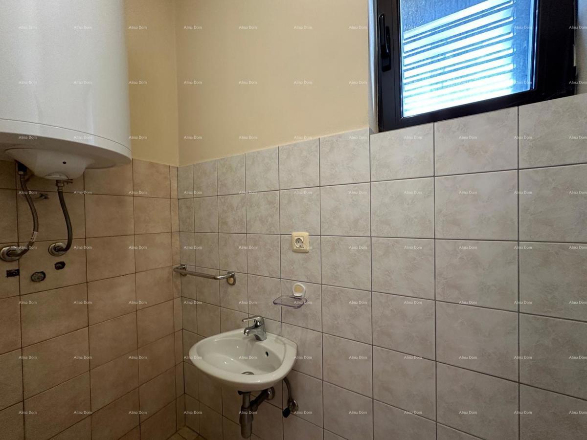 Prodajemo hišo s pet apartmajev na odlični lokaciji!