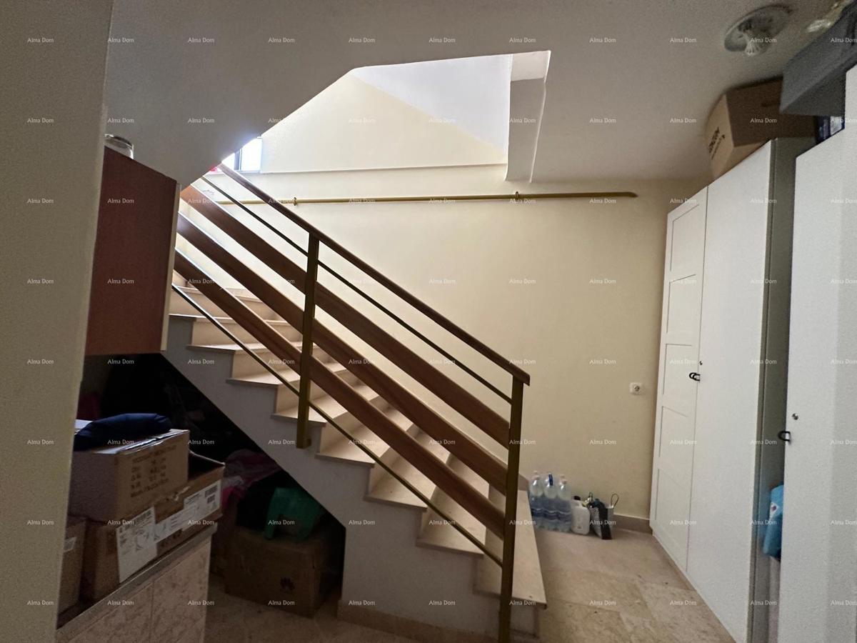 Prodajemo hišo s pet apartmajev na odlični lokaciji!