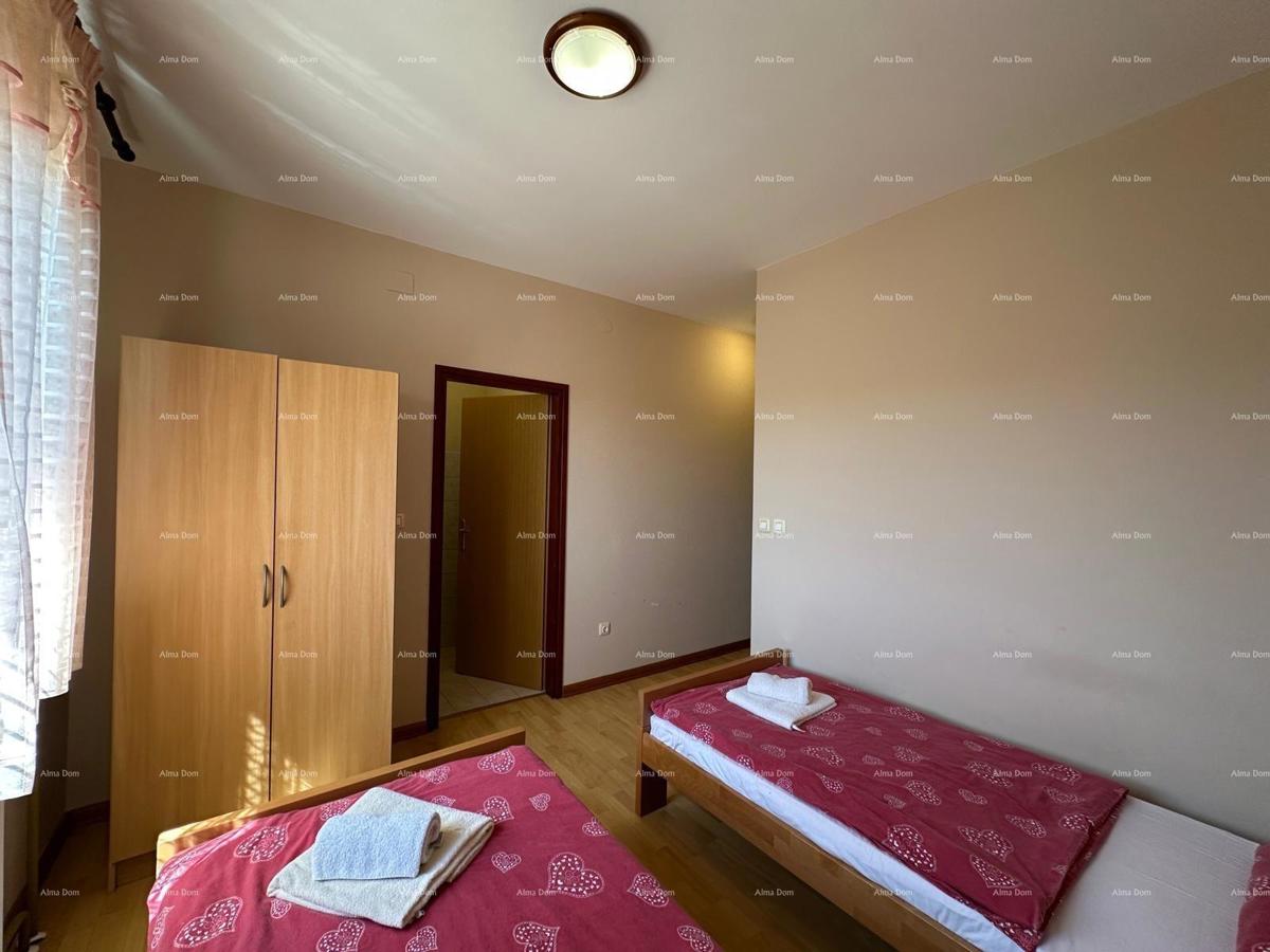 Prodajemo hišo s pet apartmajev na odlični lokaciji!