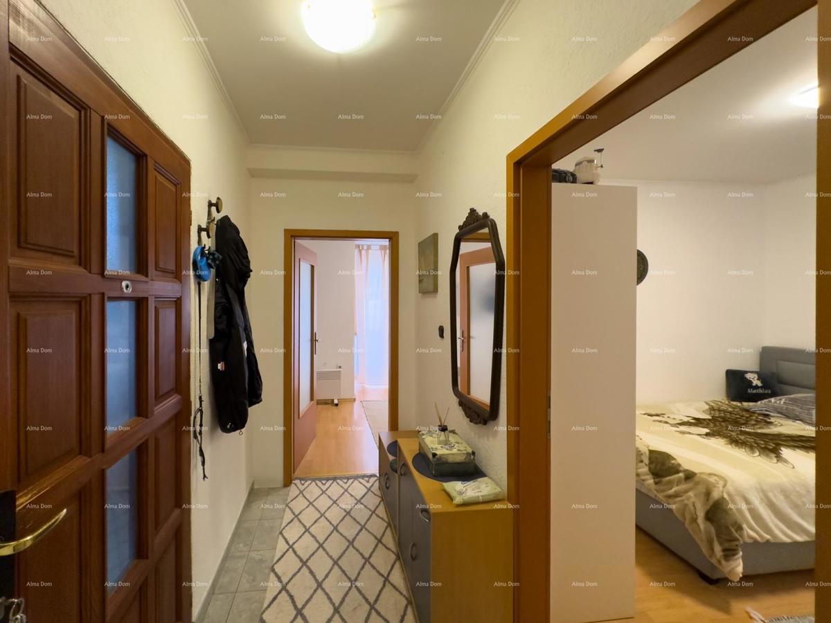 Prodajemo stan v središču Pule s parkirnim mestom!