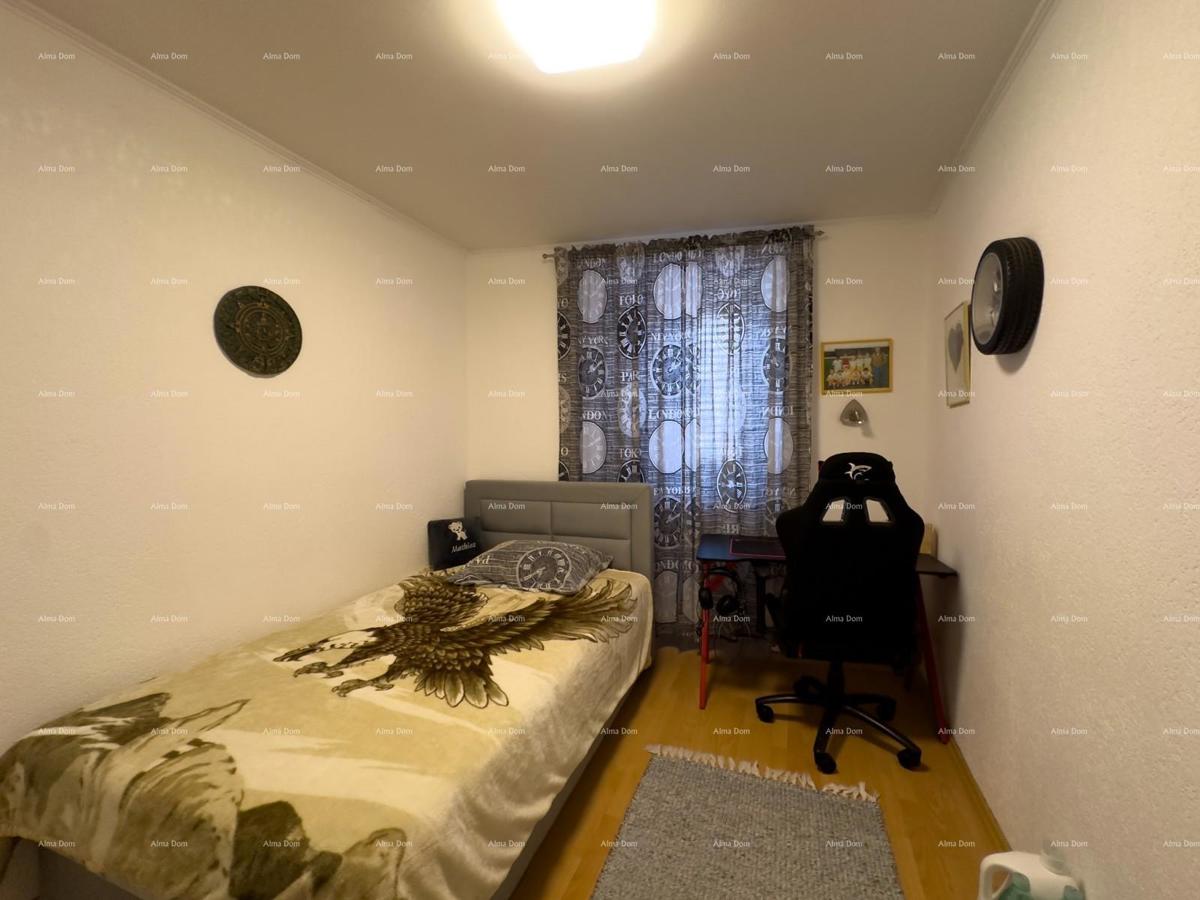 Prodajemo stan v središču Pule s parkirnim mestom!