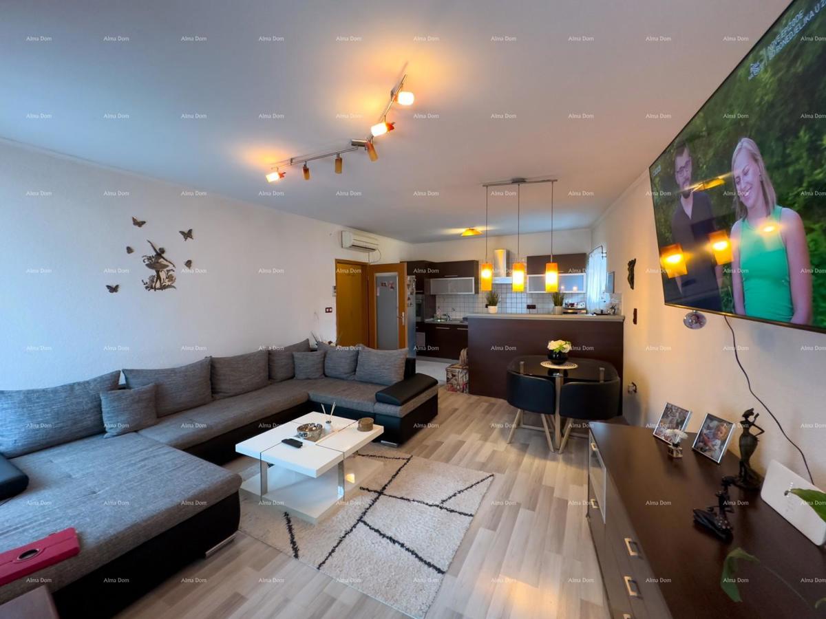 Prodajemo stan v središču Pule s parkirnim mestom!