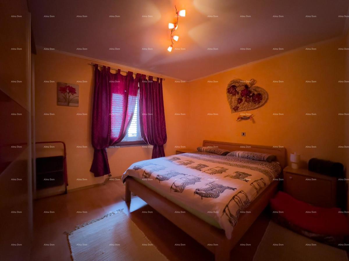 Prodajemo stan v središču Pule s parkirnim mestom!