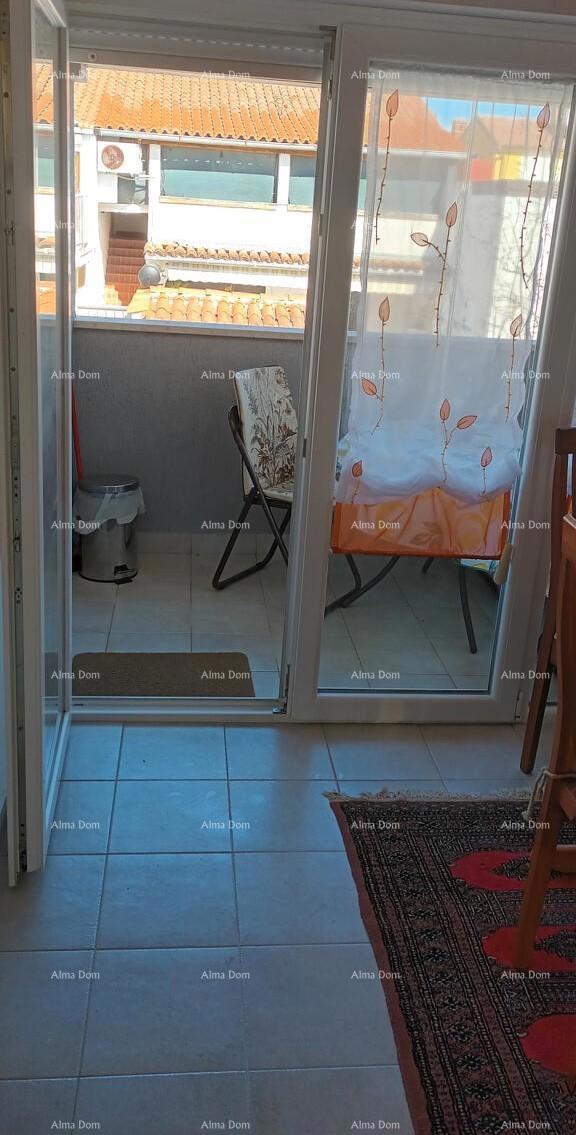 Šarmantan stan v Barbarigi, takoj takoj vseljiv, 900 m od morja