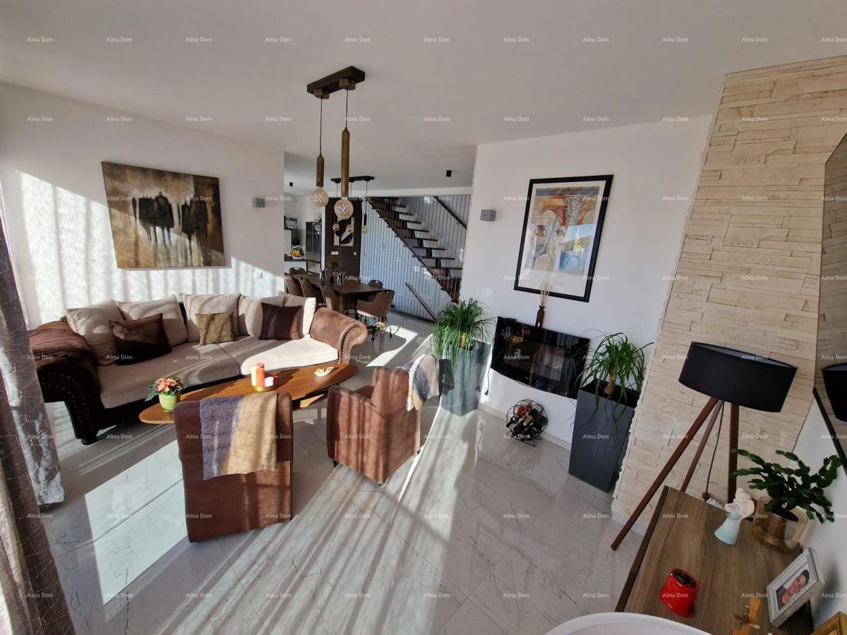 Prodaja luksuzne vile v Medulinu – 100 m od morja