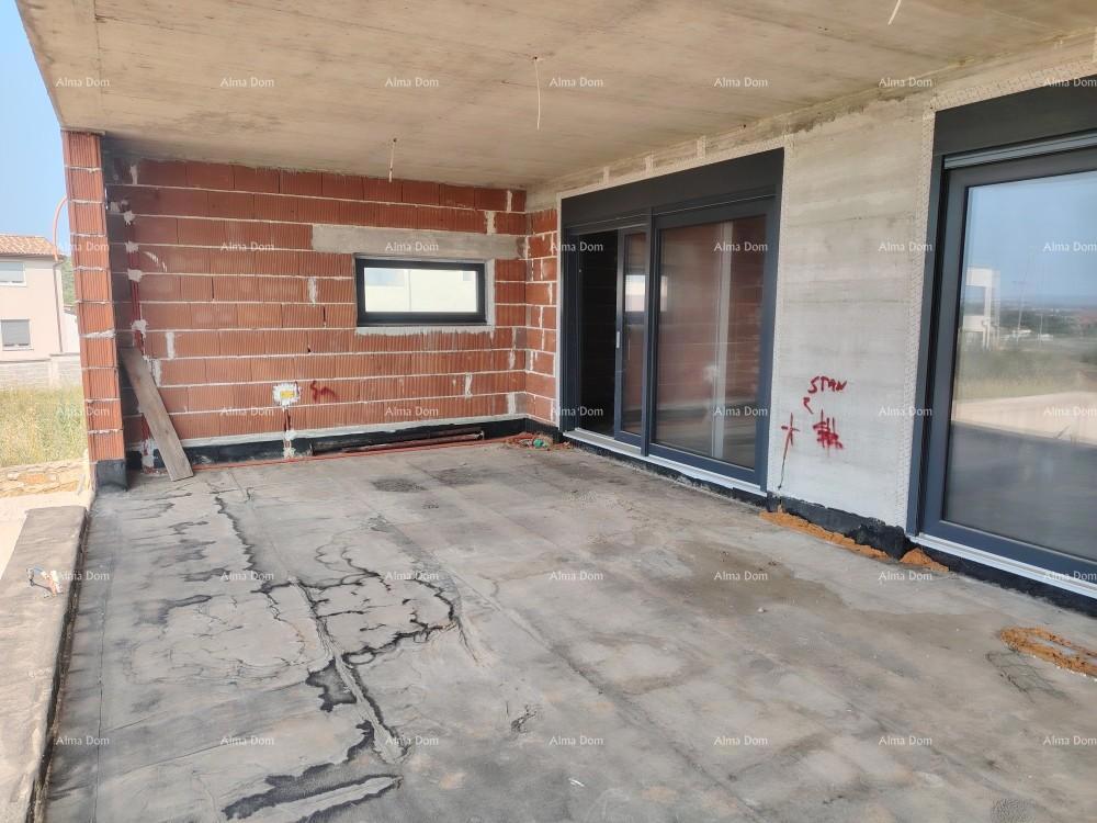 Ližnjan, Na prodajo fantastičen stan v pritličju s bazenom