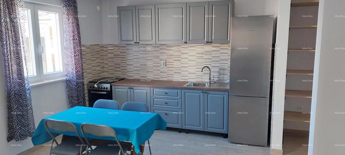 Apartma v Ližnjanu, 600 m od morja