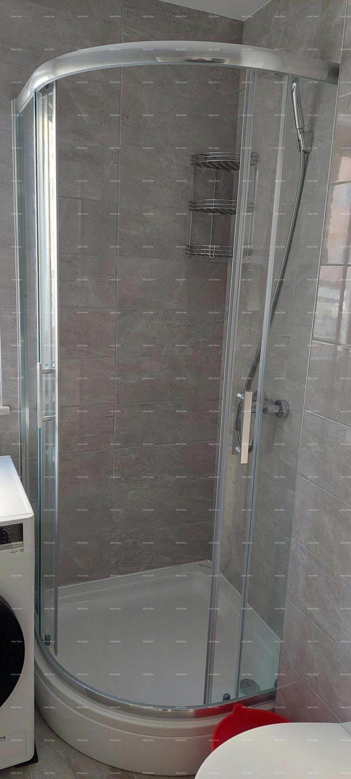 Apartma v Ližnjanu, 600 m od morja