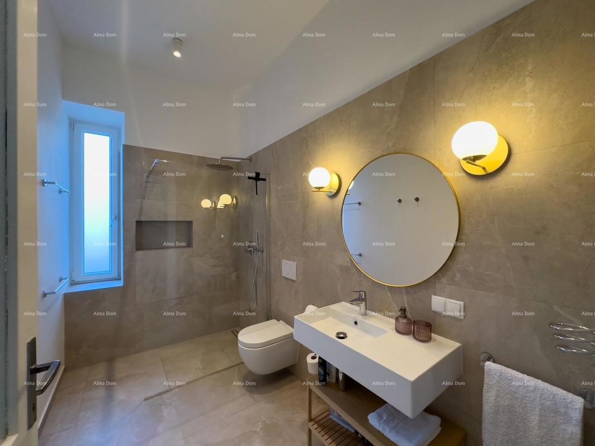 Prodajamo prenovljen stan v središču Pule!