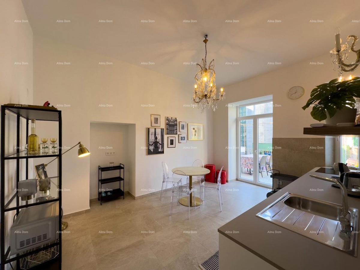 Prodajamo prenovljen stan v središču Pule!