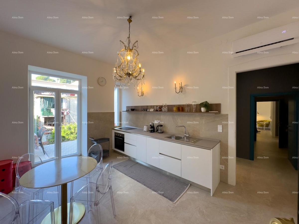 Prodajamo prenovljen stan v središču Pule!