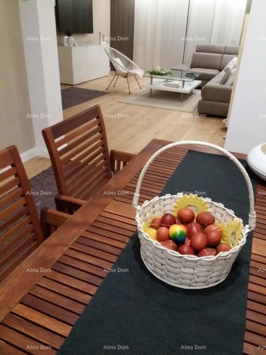 Pješčana Uvala, Vila z apartmaji blizu morja