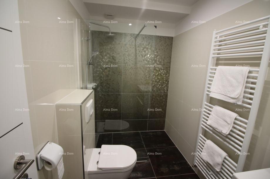 Pješčana Uvala, Vila z apartmaji blizu morja