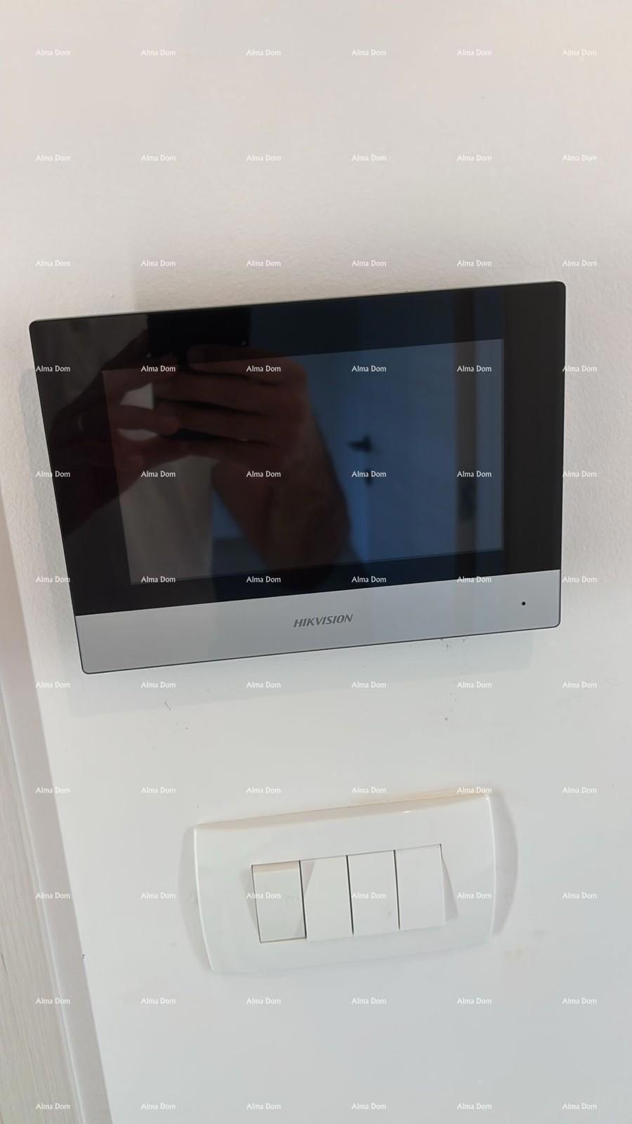 ŠIŠAN, hiša z dvema stanovanjem, 195 m2