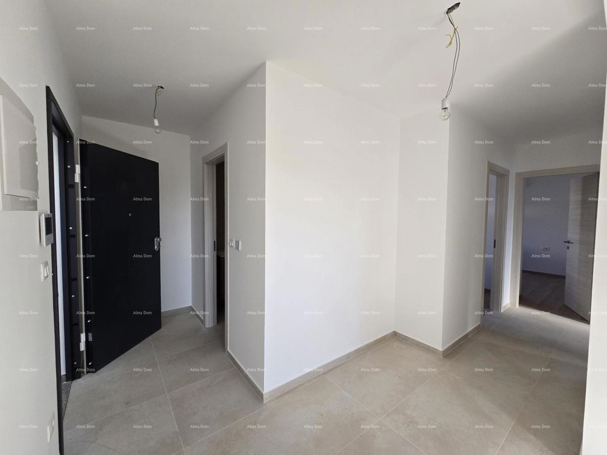 Penthouse v novi stavbi v bližini morja