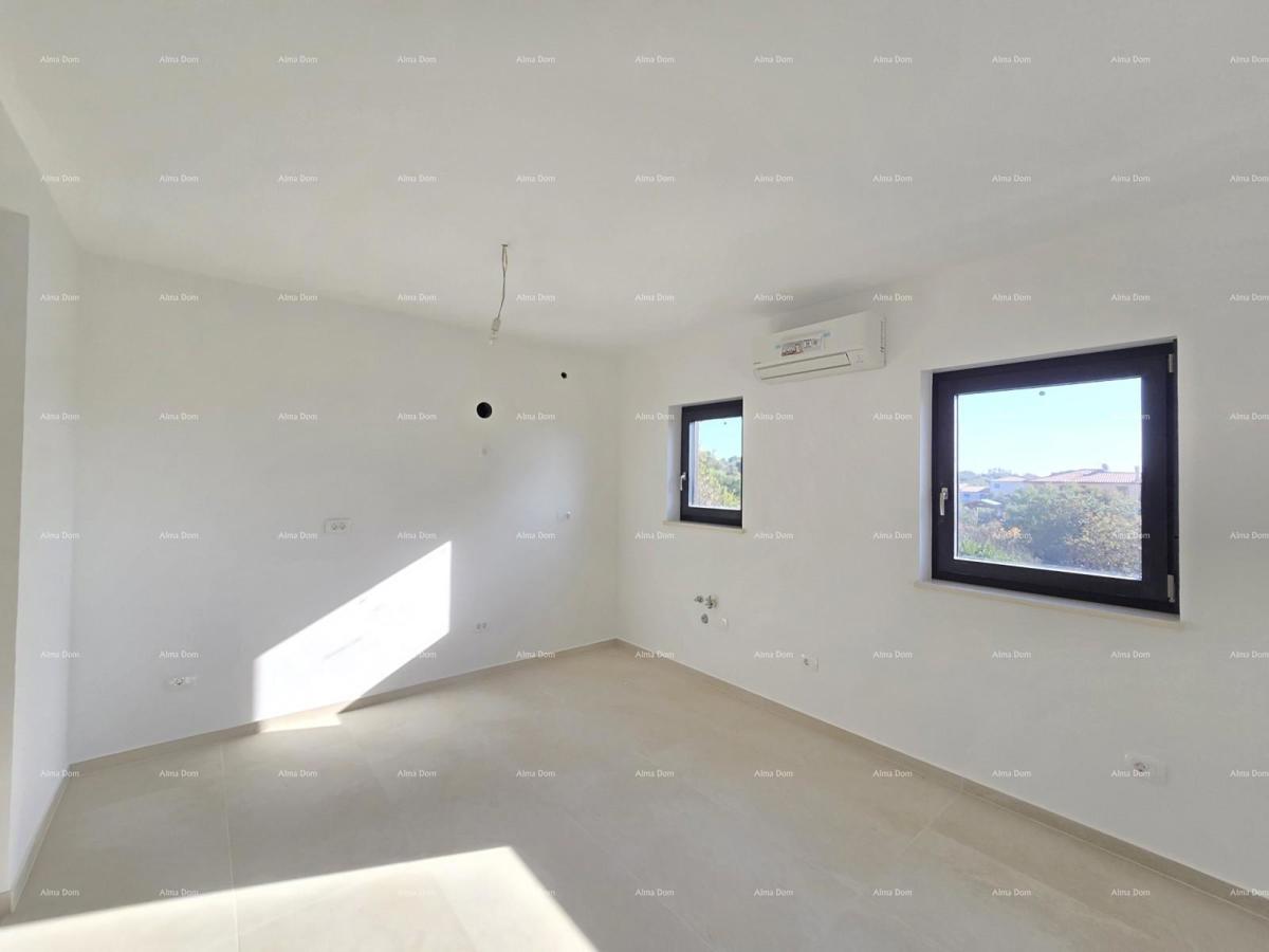 Penthouse v novi stavbi v bližini morja