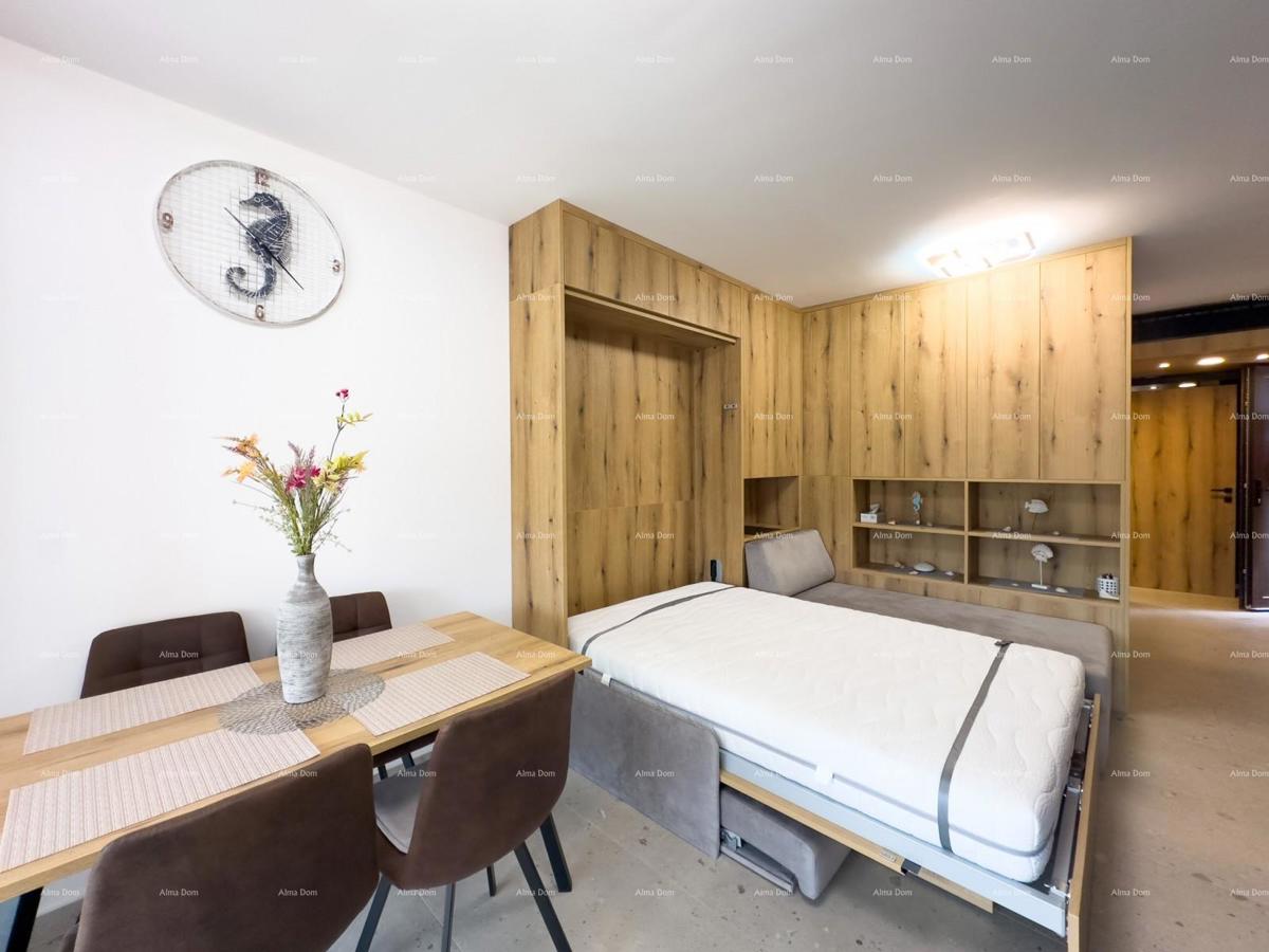 Prodajemo potpuno renoviran stan u Dugoj Uvali!