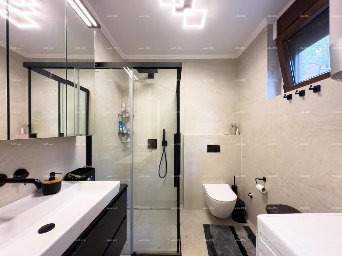 Prodajemo potpuno renoviran stan u Dugoj Uvali!