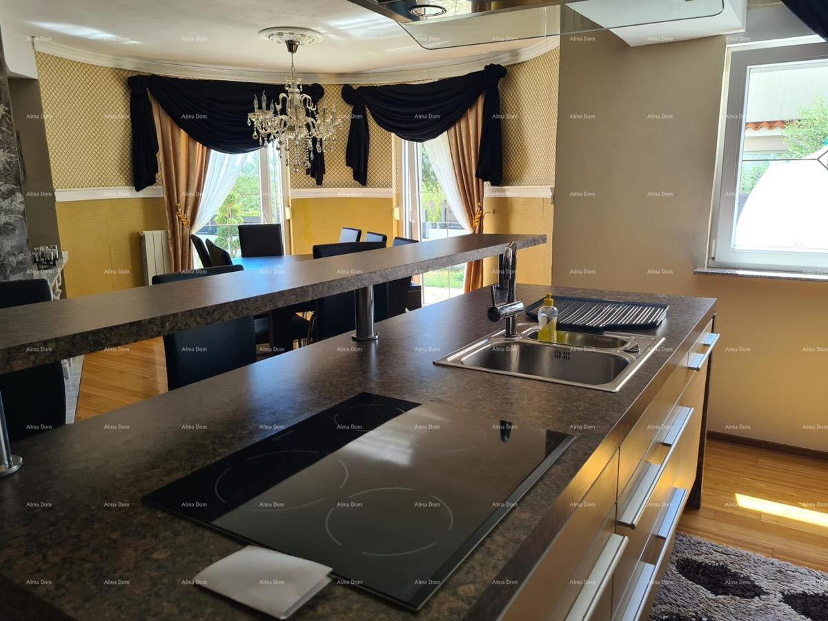 Na prodaju hiša s bazenom – Valtura