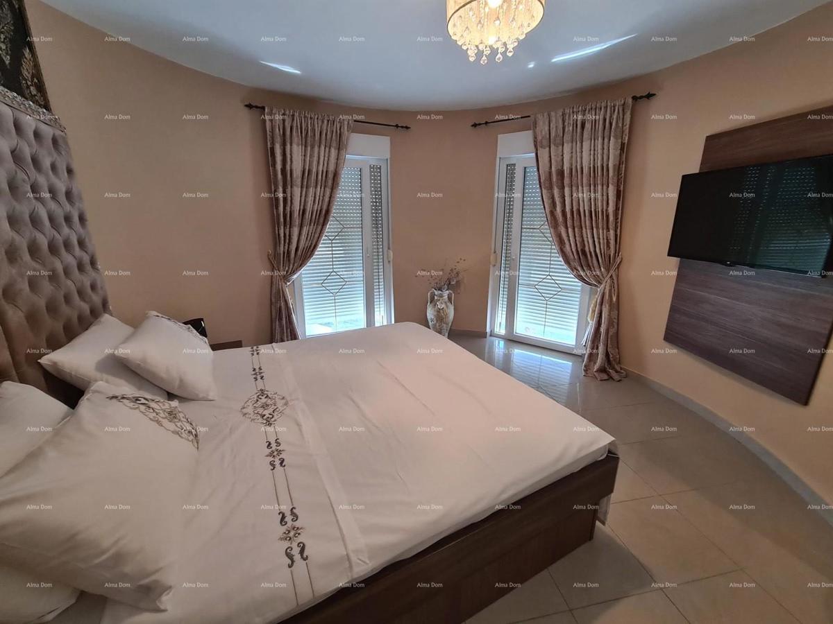 Na prodaju hiša s bazenom – Valtura