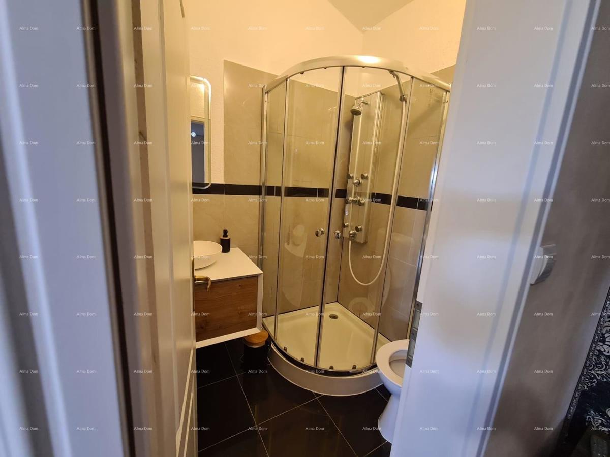 Na prodaju hiša s bazenom – Valtura