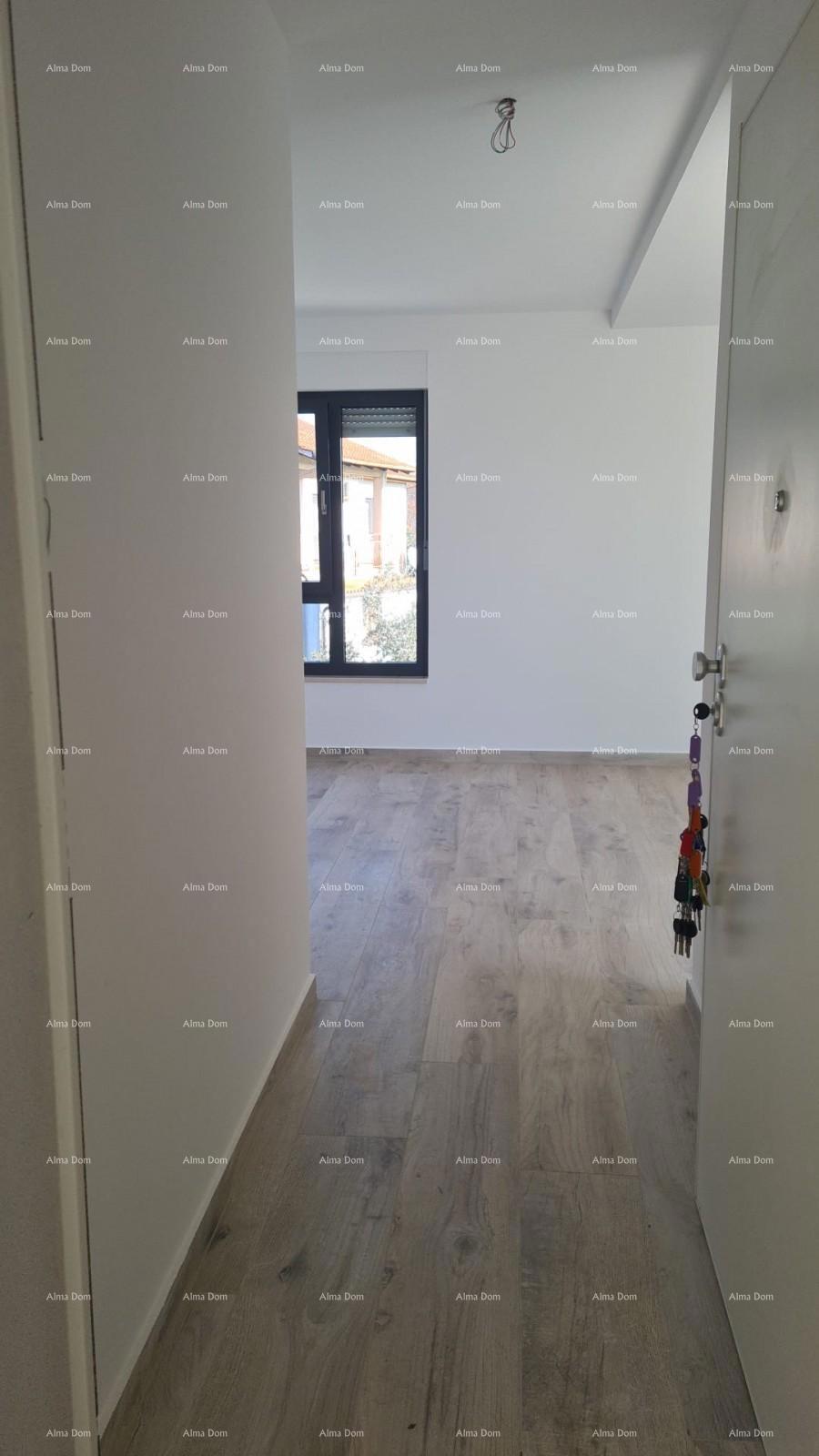 Moderan apartma z dvema parkirnima mestoma, v bloku B, blizu Umaga! s2