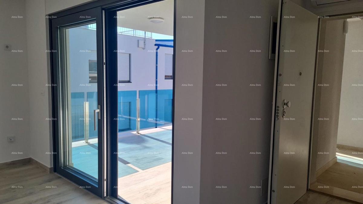 Moderan apartma z dvema parkirnima mestoma, v bloku B, blizu Umaga! s2